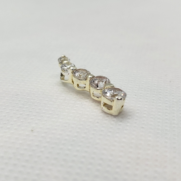 925 STERLING SILVER ETERNITY PENDANT W 5 CUBIC ZIRCONIA STONES - Picture 2 of 3